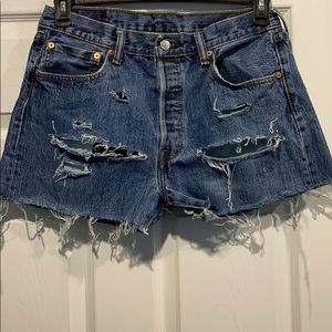 Distressed Vintage Levi’s Shorts. Size W 33 L 32.